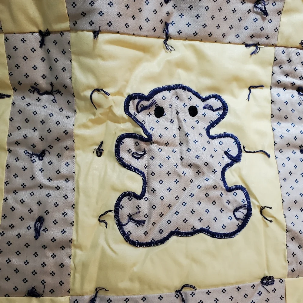 Vintage teddy bear quilted baby crib blanket‎ neutral